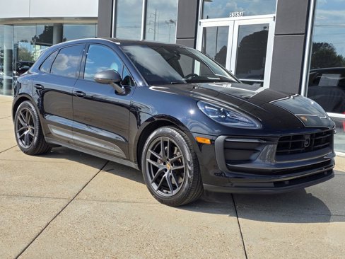 Used 2023 Porsche Macan Turbo image 6