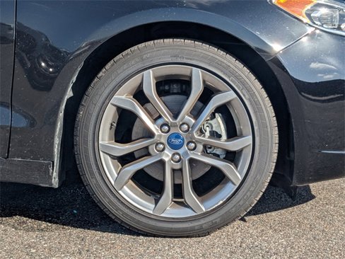 Used 2020 Ford Fusion SEL image 12