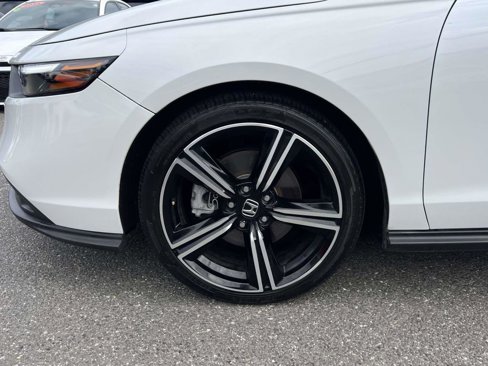 Used 2024 Honda Accord Sport image 10