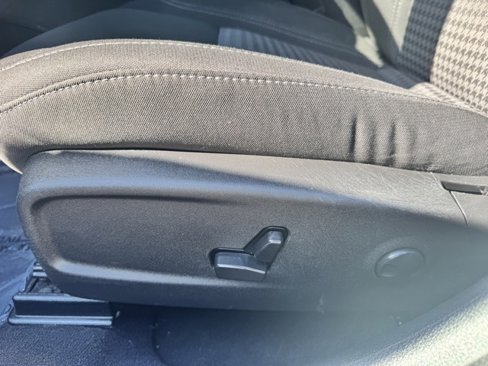Used 2023 Dodge Charger SXT image 18