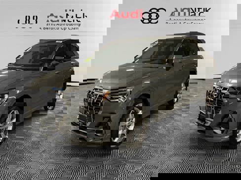 Certified 2023 Audi Q3 2.0T Premium Plus w/ Premium Plus Package image 1
