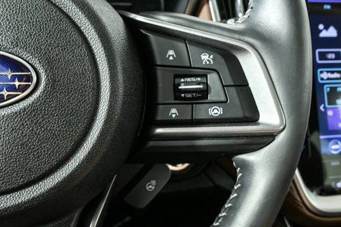 Used 2022 Subaru Outback Touring image 11
