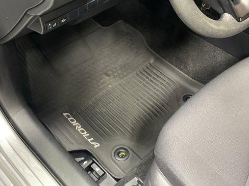 Used 2020 Toyota Corolla LE image 17