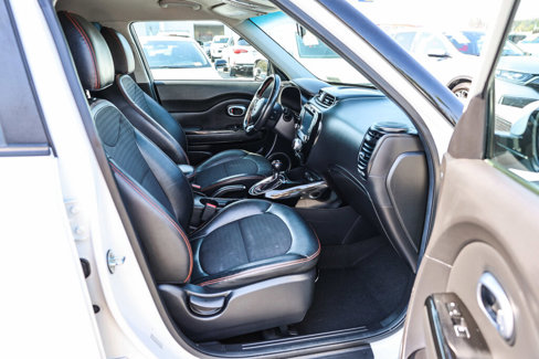 Used 2018 Kia Soul ! image 6