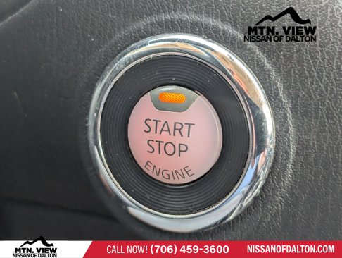 Used 2018 Nissan Pathfinder SV image 24