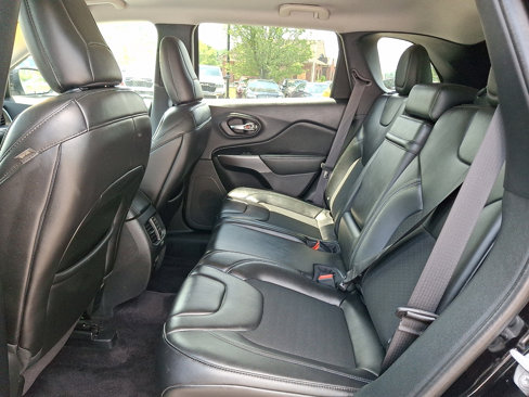 Certified 2019 Jeep Cherokee Latitude Plus image 10