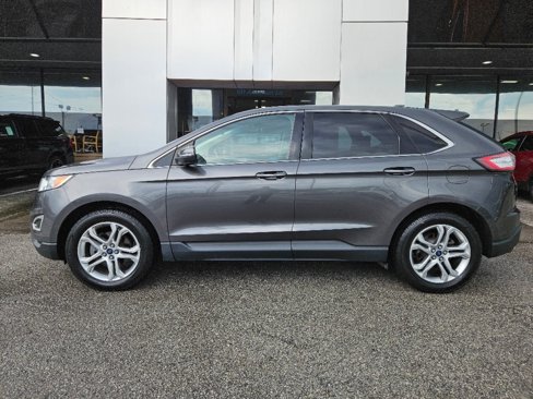 Used 2018 Ford Edge Titanium image 3