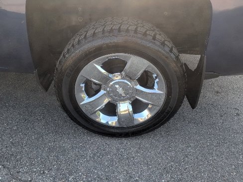 Used 2018 Chevrolet Silverado 1500 LT w/ LT Eassist Package image 11