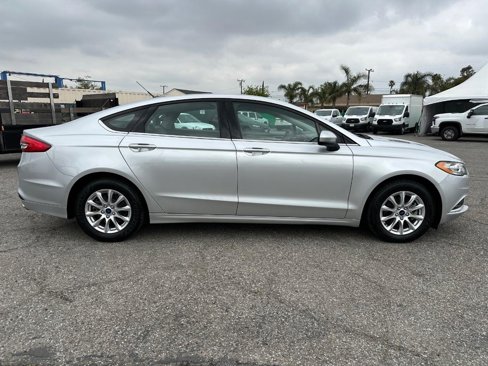 Used 2017 Ford Fusion S image 4