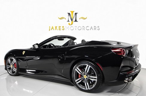 Used 2020 Ferrari Portofino image 6