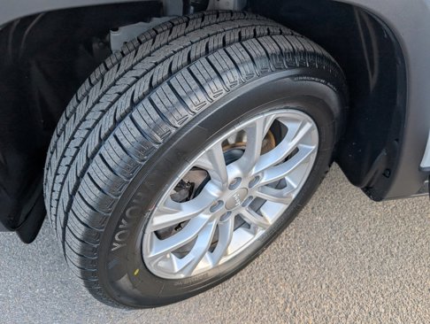 Used 2021 Jeep Cherokee Latitude image 21