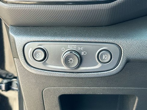 Certified 2021 Chevrolet TrailBlazer LT w/ Convenience Package image 11