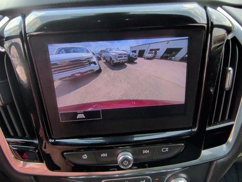 Used 2022 Chevrolet Traverse LT image 24