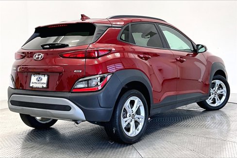 Used 2023 Hyundai Kona SEL image 2