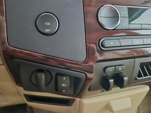 Used 2010 Ford F350 Lariat image 19
