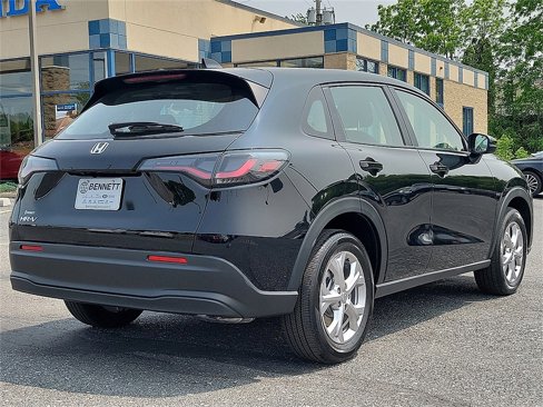 New 2025 Honda HR-V LX image 4