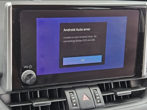 Used 2023 Toyota RAV4 XLE Premium image 23