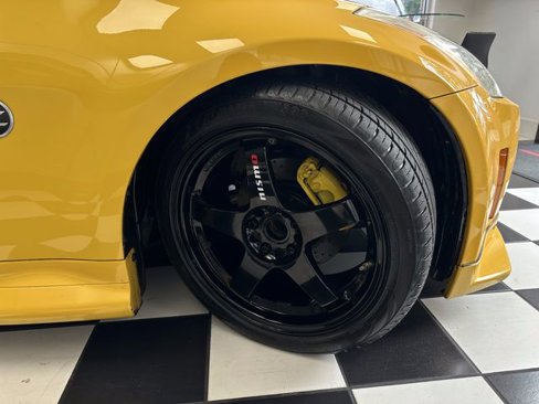 Used 2005 Nissan 350Z Enthusiast w/ (K96) Aerodynamics Pkg image 39