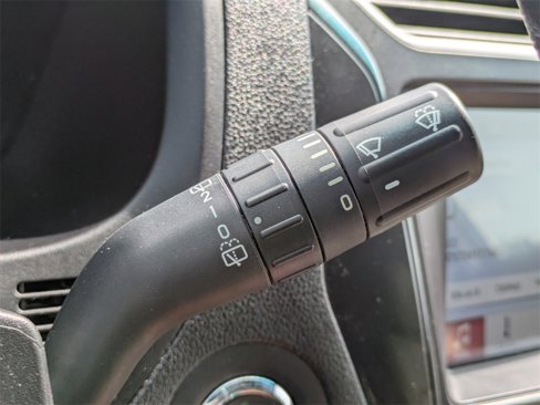 Used 2017 Ford Explorer XLT w/ Equipment Group 202A image 29