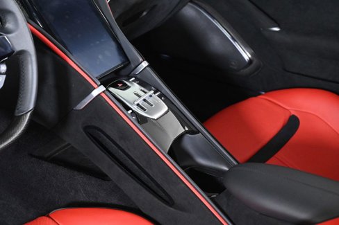 Used 2024 Ferrari Roma Spider image 17