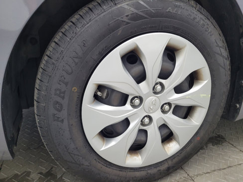 Used 2016 Hyundai Accent SE image 31