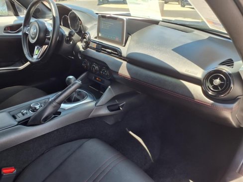 Used 2016 MAZDA MX-5 Miata Club w/ Brembo/BBS Package image 16