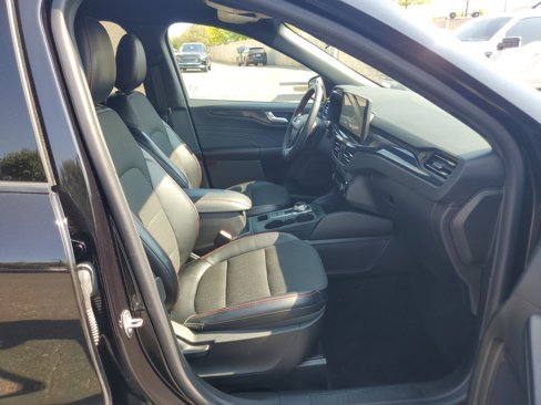 Used 2023 Ford Escape ST-Line w/ Tech Pack #1 image 9