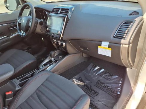 New 2025 Mitsubishi Outlander Sport SE image 8
