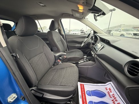 Certified 2021 Nissan Kicks S image 17