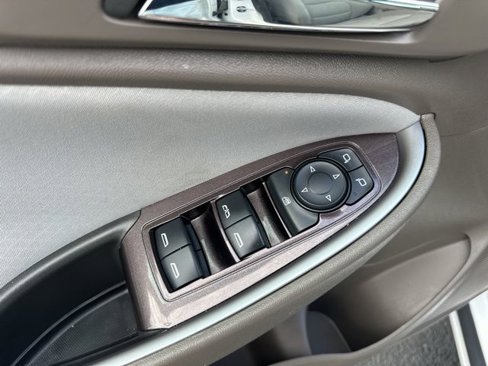 Used 2024 Chevrolet Malibu LT image 10