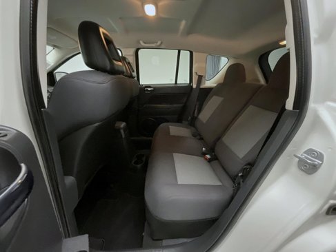 Used 2009 Jeep Compass Sport image 19