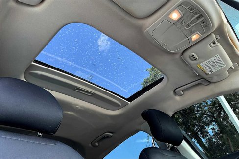 Used 2015 Ford Fusion SE image 13