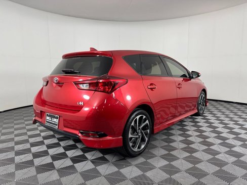 Used 2017 Toyota Corolla iM image 5