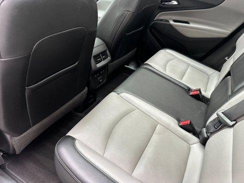 Used 2021 Chevrolet Equinox Premier image 13