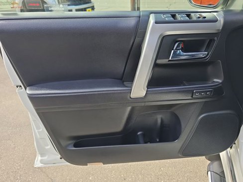 Used 2018 Toyota 4Runner SR5 image 26
