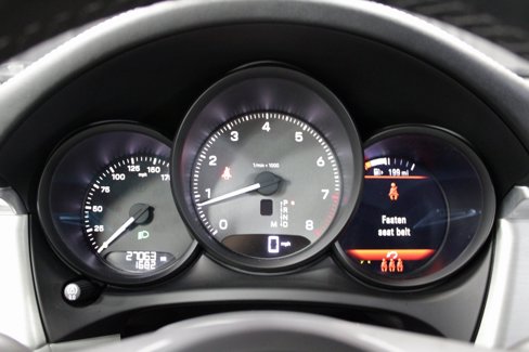 Used 2023 Porsche Macan S image 32