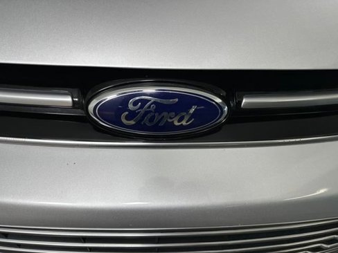 Used 2015 Ford C-MAX SE image 9