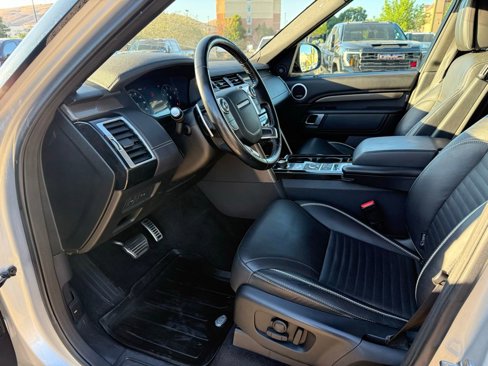 Used 2018 Land Rover Discovery HSE Luxury image 10