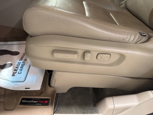 Used 2016 Honda Odyssey SE image 12