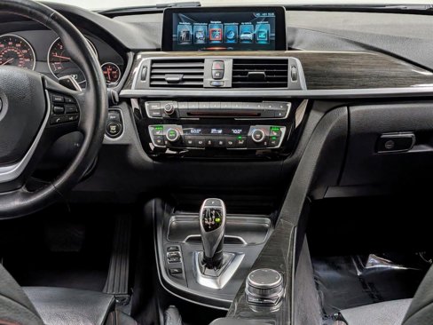 Used 2017 BMW 330i xDrive Wagon image 26