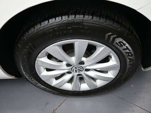 Used 2015 Volkswagen Beetle 1.8T image 15