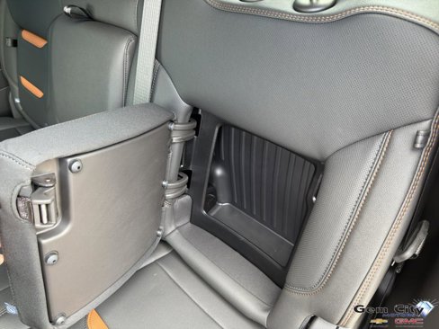 New 2025 GMC Sierra 1500 AT4 w/ AT4 Premium Package image 11