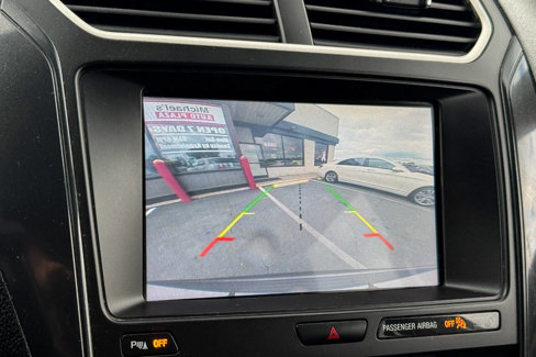 Used 2018 Ford Explorer XLT w/ Equipment Group 202A image 31