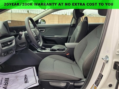 New 2025 Kia K4 LXS image 8