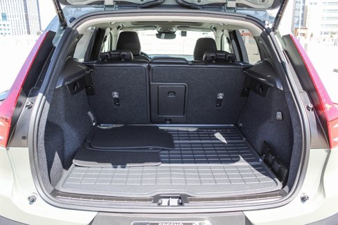 Used 2024 Volvo XC40 B5 Plus w/ Climate Package image 26