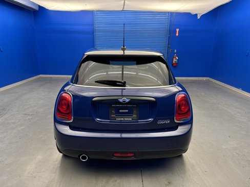 Used 2016 MINI Cooper 4-Door Hardtop image 6