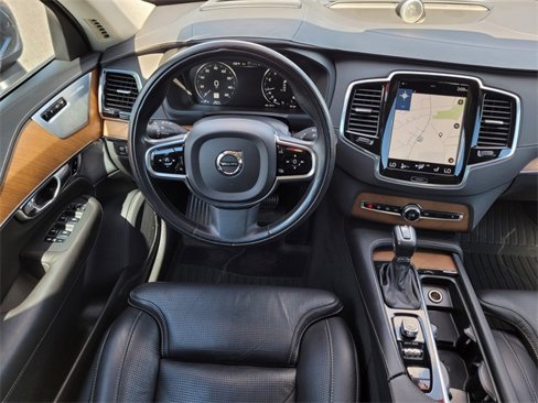 Used 2017 Volvo XC90 T6 Inscription w/ Vision Package image 10