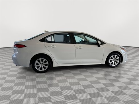 Used 2023 Toyota Corolla LE image 13