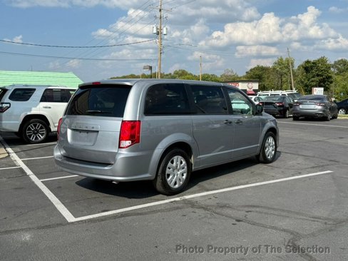 Used 2019 Dodge Grand Caravan SE image 15