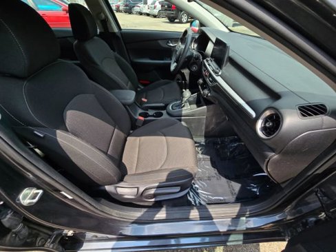Used 2019 Kia Forte LXS image 16